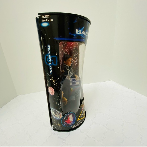 1997 Babylon 5 Commander Susan Ivanova Black Uniform Exclusive Premiere Series - Picture 6 of 9